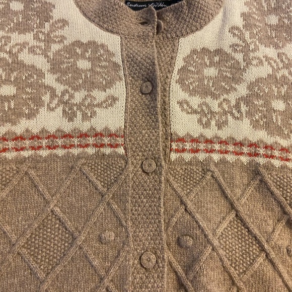 Gudrun Sjoden Wool Blend Cardigan Sweater Cream Tan Scalloped Floral Sz Small - Picture 5 of 7